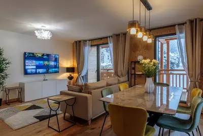 Image de Les Gets - Moderne appartement, 1. 5km du centre, 400m des pistes, terrasse, 2 chambres, WiFi, parking