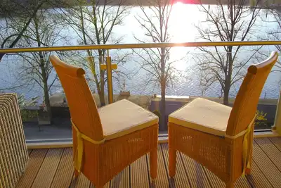 Image de Luxury apartment Mondschein 180sqm on the Berlin lake - sauna - 4 bathrooms - canoes free