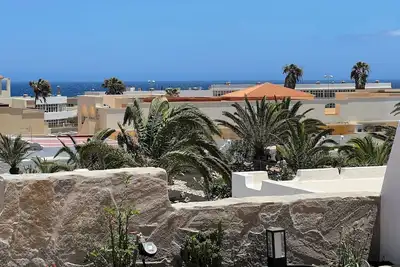 Casa Harmonia with a large sun terrace and sea views in a top location