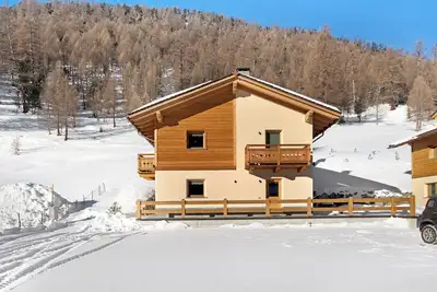 Image de Appartement \"Palipert Nature House\" avec vue sur la montagne, jardin partagé et Wi-Fi