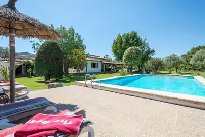 Image de Maison de campagne \"Ventet\" avec piscine privée, Wi-Fi et climatisation.