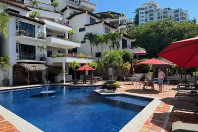 Image de Spacious ocean view 2br, 2ba with private terrace - 8 min from the beach