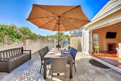 Image de Steps to Beach/Family Friendly/A/C/Open Mid-August