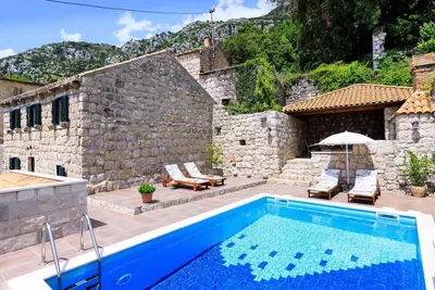 Image de Luciana - Deux Chambres Villa, Couchages 4