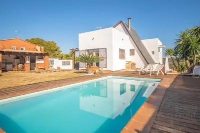 Image de R138 Villa with sea view in Calafell