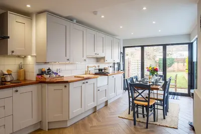 Image de Trinity Cottage, Stratford-upon-Avon - sleeps 5 guests in 3 bedrooms