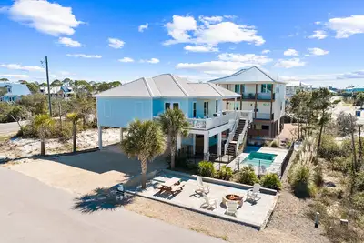 Image de Down the Shore: Stunning Gulf Views, North Cape, Private Pool, Pet Friendly!