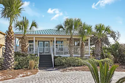 Image de Last Resort: Charming 3br Beachfront on Mexico Beach- Pirvate Pool, Sleeps 8!