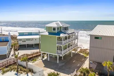 Image de Villa Barbados:  Cozy  4 Bedroom Pet Friendly Beachfront Retreat on North Cape!