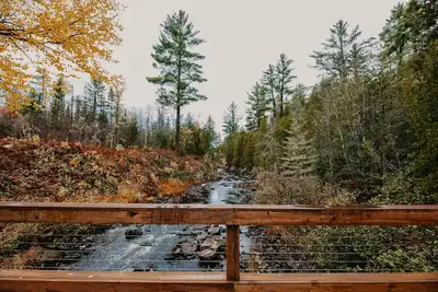 Image de Atv-Snowmobile Trail, Large home, sits on the peshekee river. sleeps 18 people.