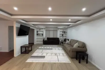 Image de Luxury Premium Beds  Near Johnson County Community College, Overland Park