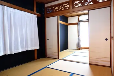 Image de 0 minutes walk from the nearest station! 20 minutes to Usj and Osaka Station, direct access to Kobe, Namba, and Nara.