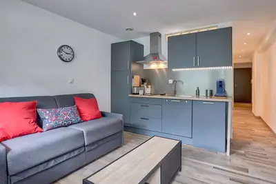 Image de Beau studio cabine 4 pers, accès WiFi, pied de piste!