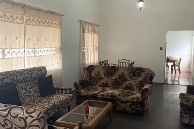 Image de 2 Bedroom Fully furnished apartment!