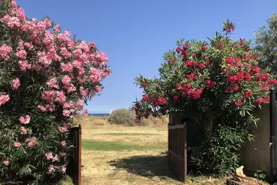 Image de villa  a 20 mètres de la mer