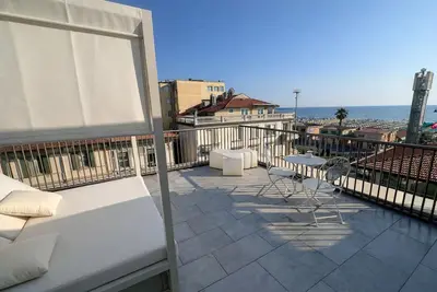 Image de The house on the sea-Viareggio- Sea View Two-bedroom beachfront apartment