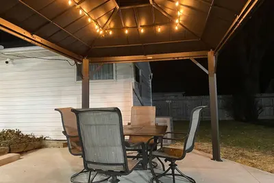 Image de 3 Br / 2 Ba Home