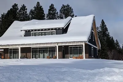 Image de Mountain farmhouse nestled in the Plain valley near Leavenworth, Lake Wenatchee.