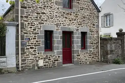 Image de Jolie maison de ville idéalement située à 5mn à pied de la gare.