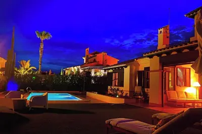 Image de 3 bedroom detached villa with private pool on Hacienda del Alamo
