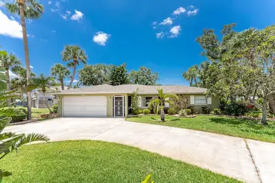 Image de Tranquil retreat with private heated pool minutes to Punta Gorda