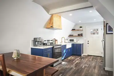 Image de Cozy A-Frame - Truly Woodsy -Outdoor Dine on Deck