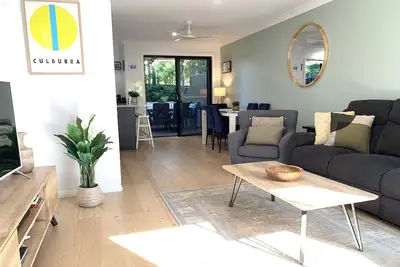 Image de Relaxing, comfortable townhouse - 10 minutes walk to the beach