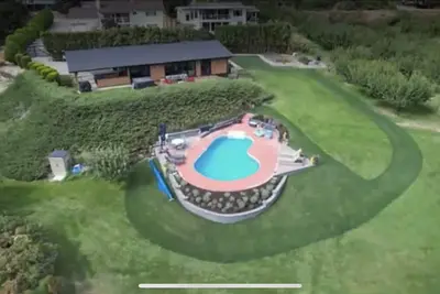 Image de Spring \/ Summer Vacation Home