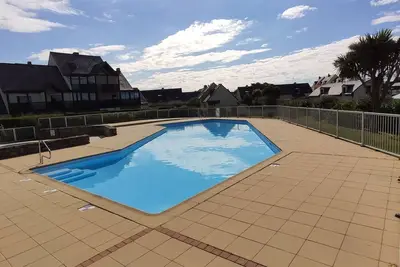 Image de Brennick, Maison avec piscine proche de la mer, Le Pouldu