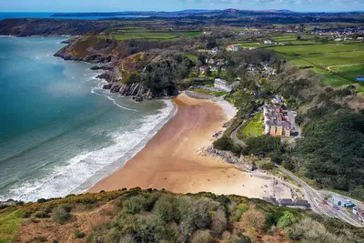 Image de Caswell Beach Chalet located in Gower Peninsula