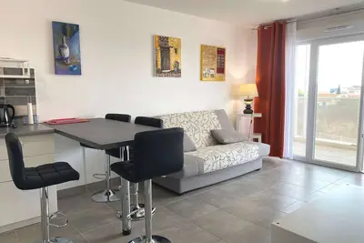 Image de Appartement T2 avec balcon, parking privé, wifi - Balaruc-les-Bains