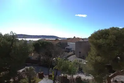 Image de Appartement T1 mezzanine avec balcon, clim, wifi et garage