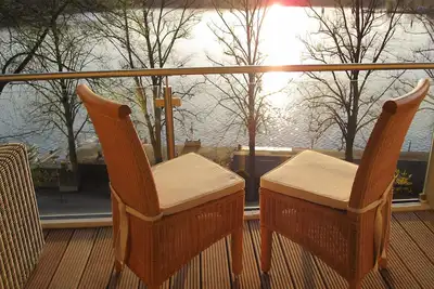 Image de Luxury apartment lake view 180sqm on the Berlin lake - sauna - 4 bathrooms - canoes free