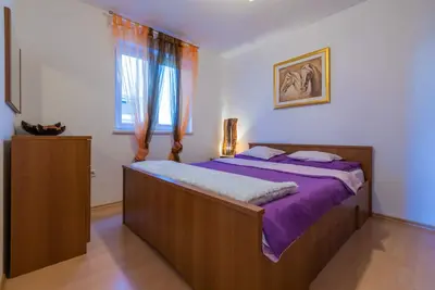 Image de Large two bedroom apartment with a balcony and a shared pool