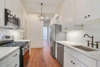 Image de New Orleans Chic Oasis for 14, Near St. Charles