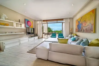 Image de Gorgeous 3 Bedroom Flat With Golf View
