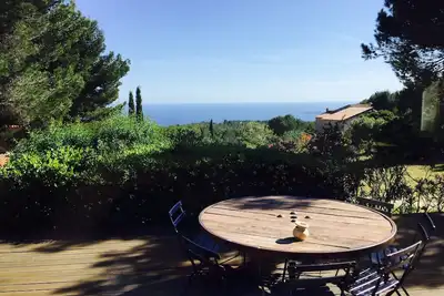 Image de Magnifique ferme au calme et face à la mer