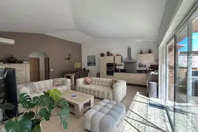 Image de Maison climatisée, dans résidence privée avec piscine sécurisée, 5 mn des plages