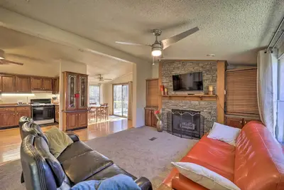 Image de Deck + 2 Fire Pits: Riverfront Spruce Pine Rental!