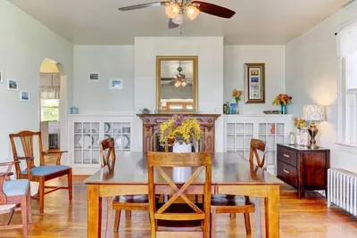Image de Cheerful Waterfront 4br with 35 ft boat slip