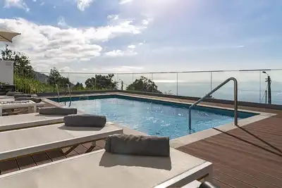 Image de Stunning Funchal Villa | 3 Bedrooms | Vila da Portada | Panoramic Sea Views | Recently Refurbished