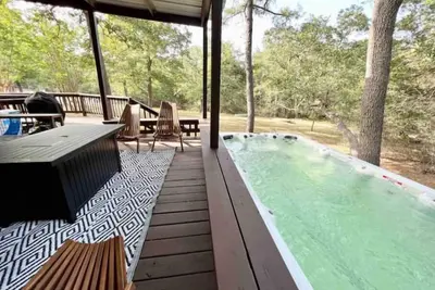 Image de *Heated Swim Spa Pineforest Large Home\/billards*