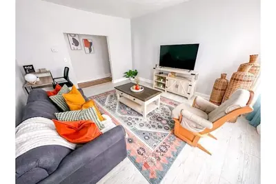 Image de Spacious Bohemian Nook