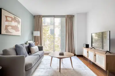 Image de Renovated La Dreta de l'Eixample 2br, nr R. Catalunya, by Blueground