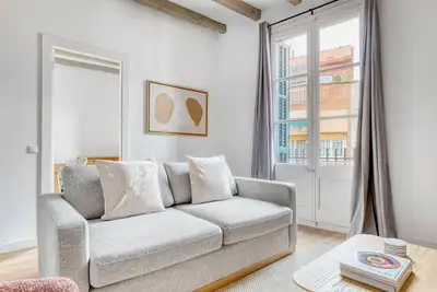 Image de Renovated Sarrià 3br w/ Balcony, by Blueground