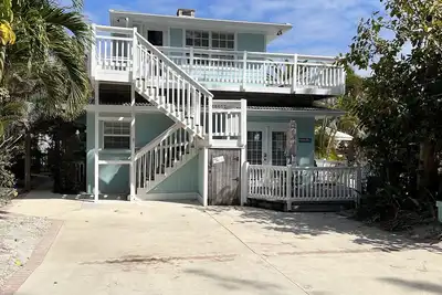 Image de Great Location! Peaceful & Tropical Condo Steps to Beautiful Holmes Beach, Ami!