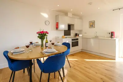 Three Tuns - Garden Suite 2 - sleeps 4 guests  in 2 bedrooms