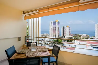 Image de 422 Bel appartement calme avec vue sur la mer, wifi