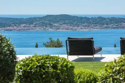 Image de Villa vue exeptionnelle sur St Tropez  et le golf