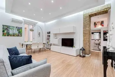 Image de Luxurious apartment next to the Colosseum